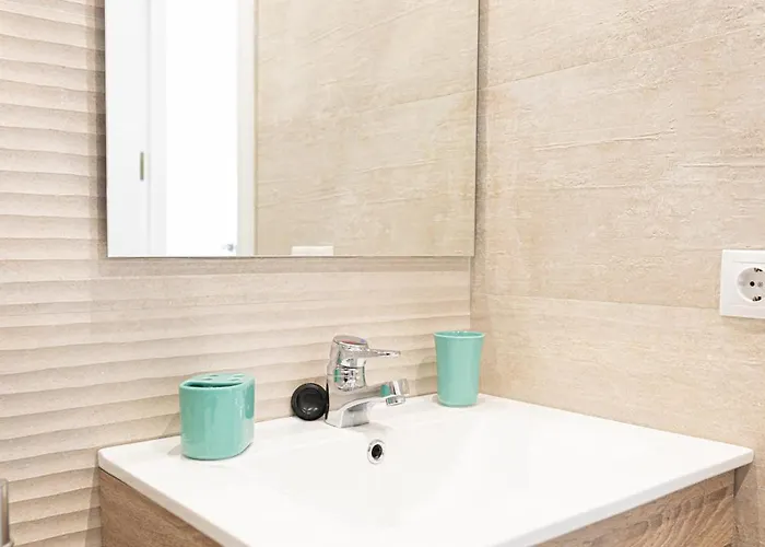 En La Mejor Zona De La Sierra Junto A Remontes, Reformado, D203 Apartament